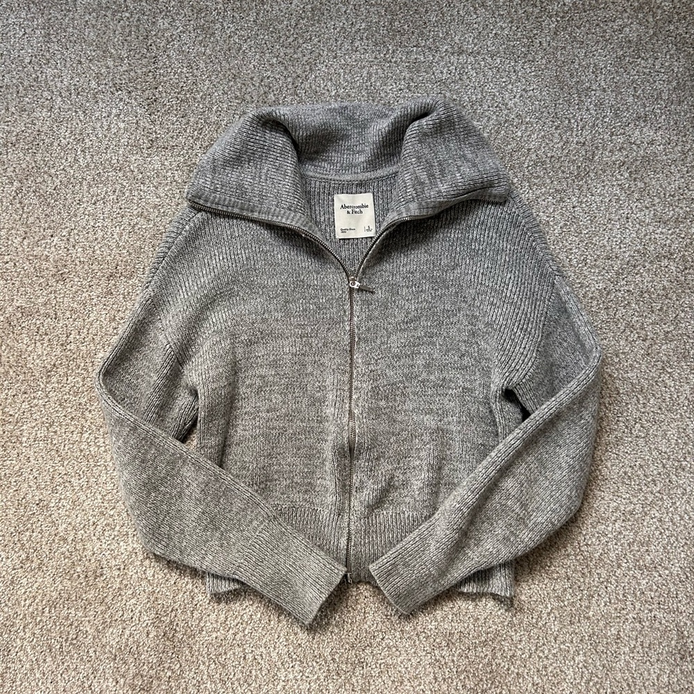 Abercrombie Women's Double Zip Ribbed Cardigan in Gray